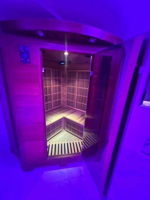 Maison Appartement Triplex Avec Jacuzzi Et Sauna サン・テティエンヌ エクステリア 写真